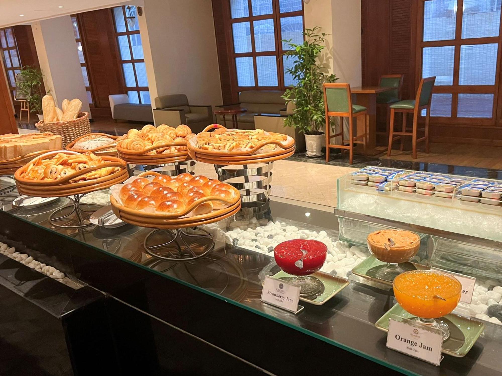 Ramana Saigon Khách sạn 4*